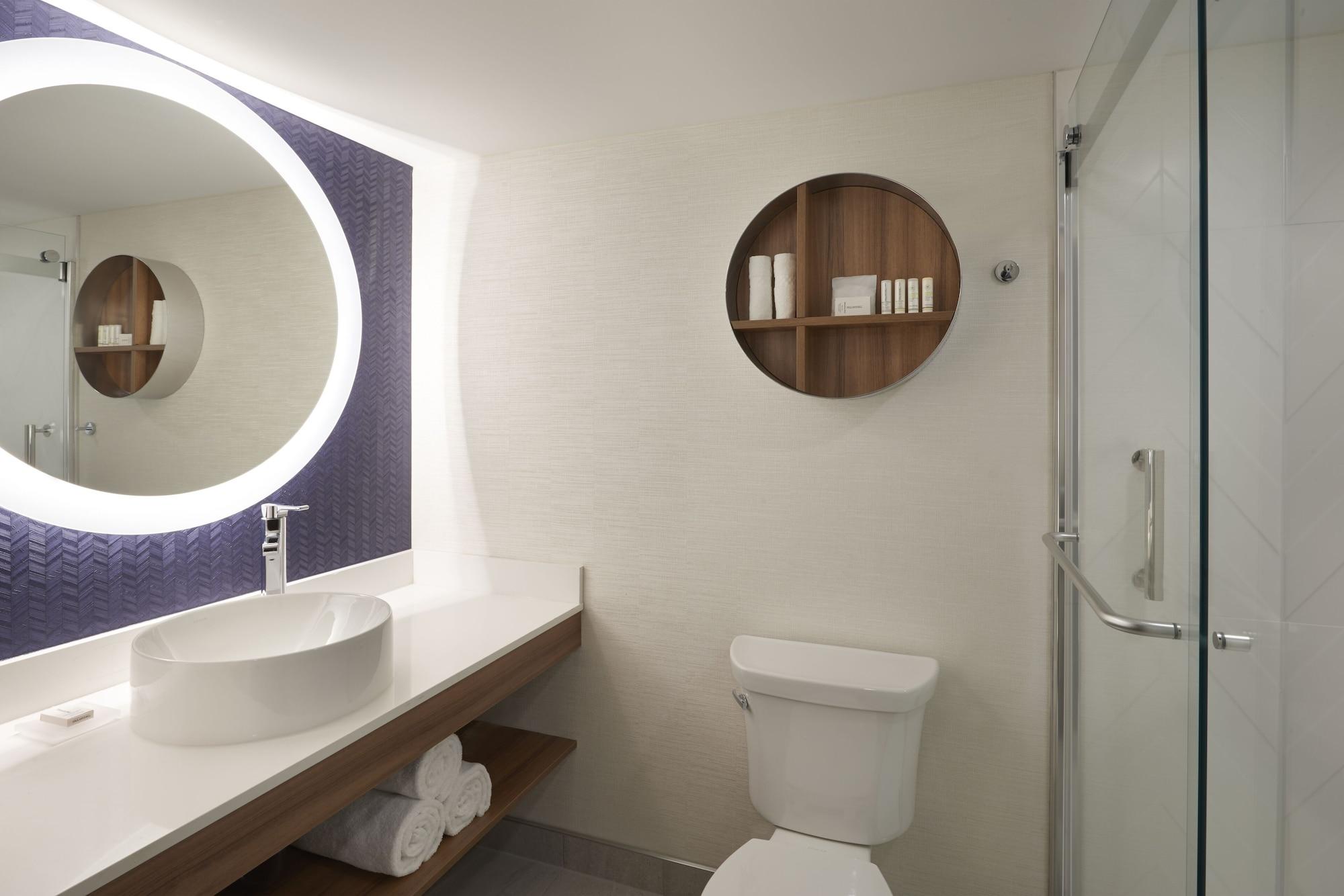 Fairfield By Marriott Falls, Canada Hotel 3*