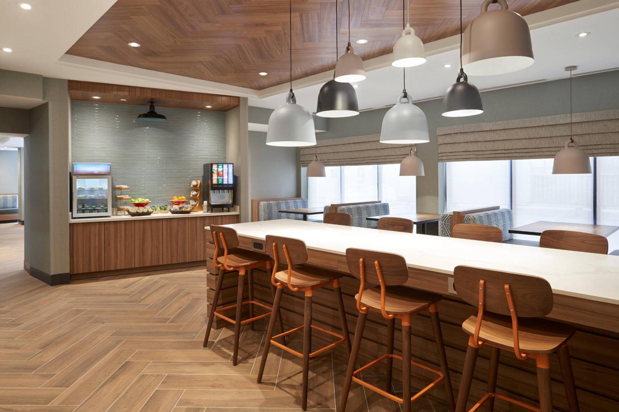 Fairfield By Marriott Falls, Canada Hotel 3*